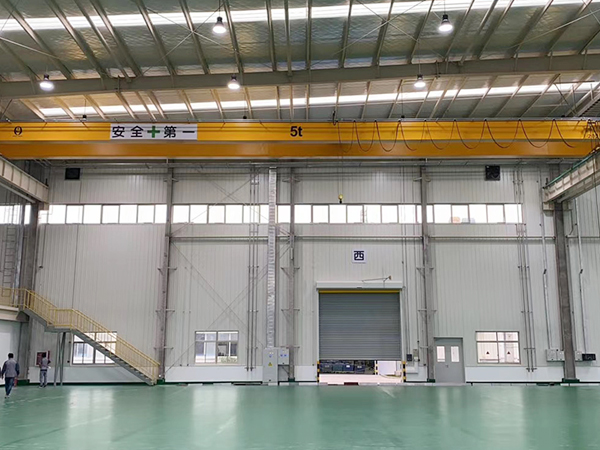 單梁橋式起重機(jī)和雙梁起重機(jī)的區(qū)別是什么？