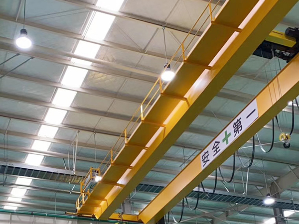 單梁橋式起重機(jī)和雙梁起重機(jī)的區(qū)別是什么？